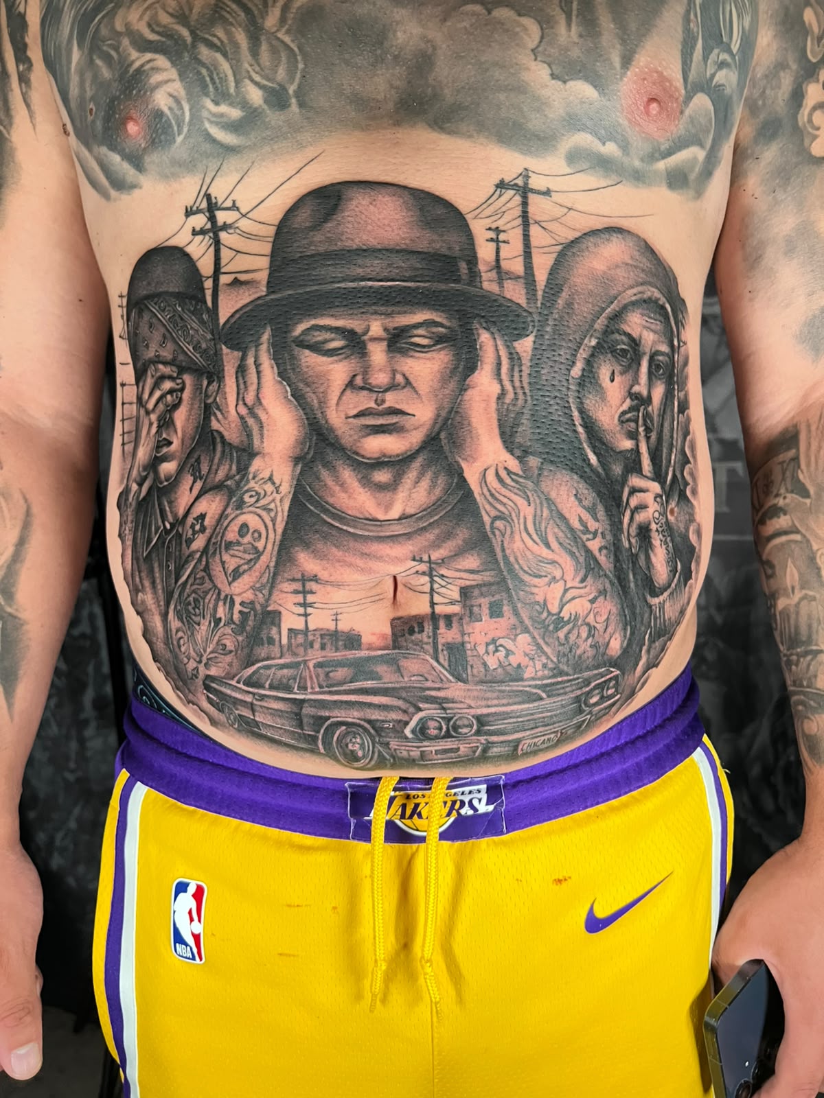 Chicano-Komposition am Oberkörper — Tattoo von Ciprian Grapa